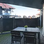 5 Person In Bogense-by Traum בוגנזה