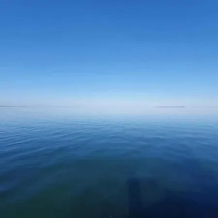 5 Person In Bogense-by Traum