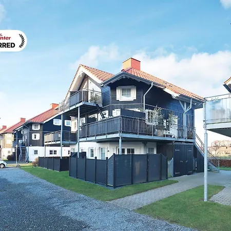 5 Person In Bogense-by Traum *